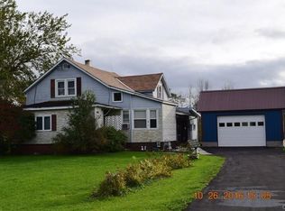 33 Biddlecum Rd, Pennellville, NY 13132