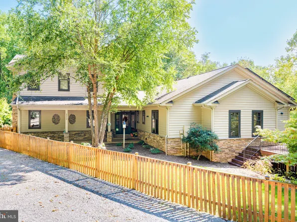 212 Cicada Dr, Martinsburg, WV 25403