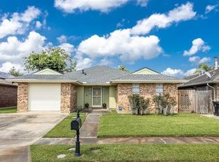 64 Marywood Ct, New Orleans, LA 70128