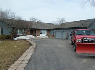 1249 Antietam Dr, Long Grove, IL