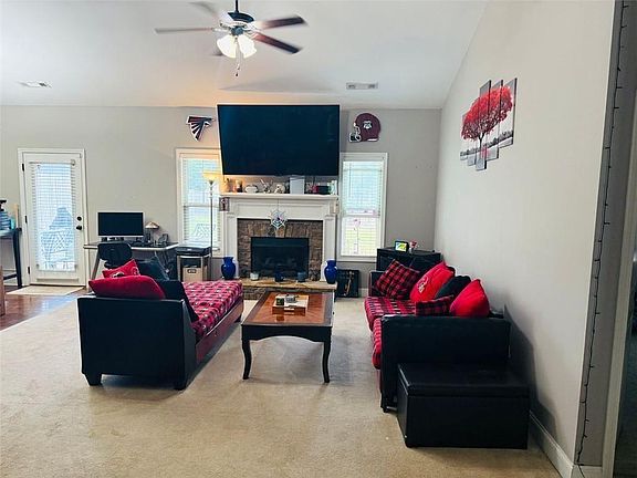 5th image of 239 Summergate Ln