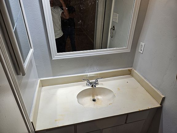 4th image of 5702 Easthampton Dr Unit D