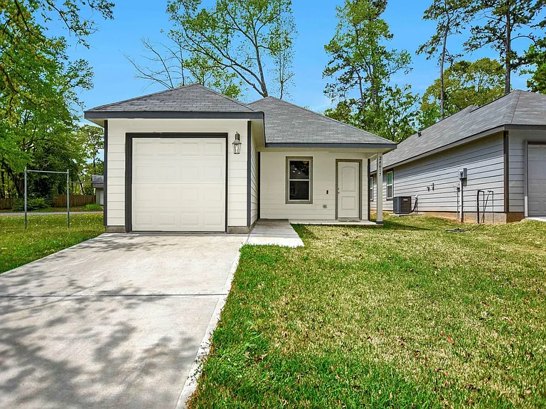 24617 Pools Creek Way — Photo 1