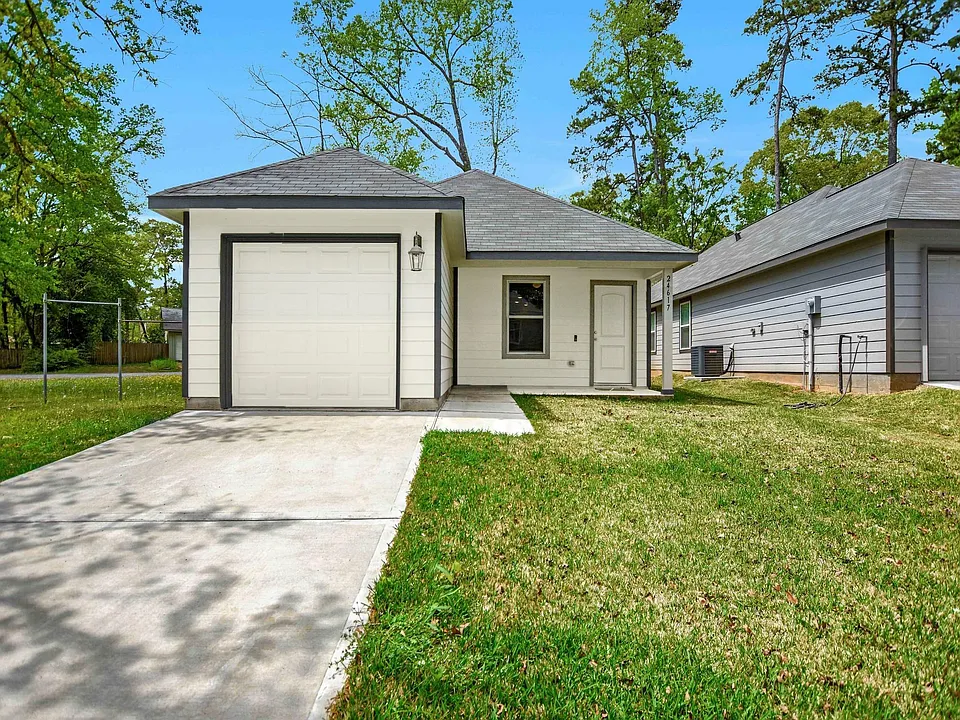 24617 Pools Creek Way