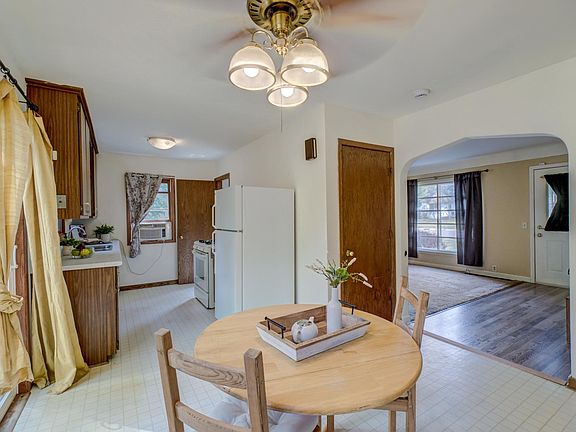 5th image of 6024 Camden Ave N
