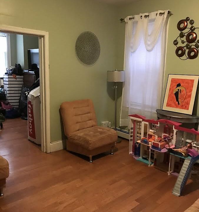 2nd image of 551 54th St