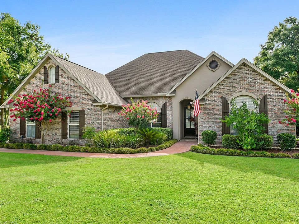 1st image of 448 Jordan Dr