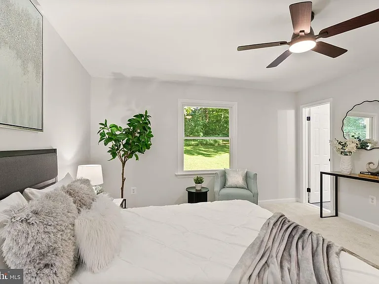 14863 Prestige Dr — Photo 3