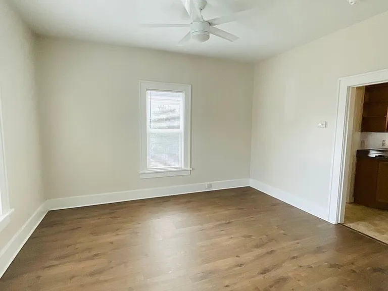 722 W Cucharras St — Photo 4