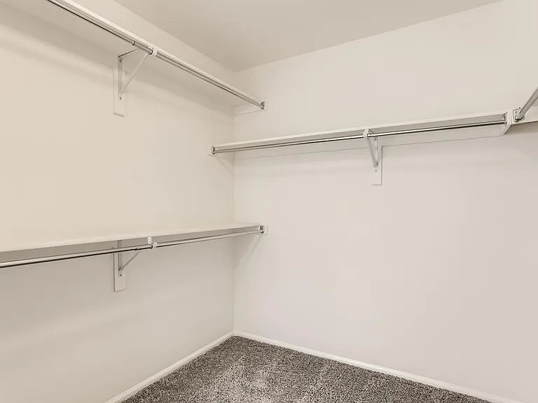 14980 Vienna Cir — Photo 20