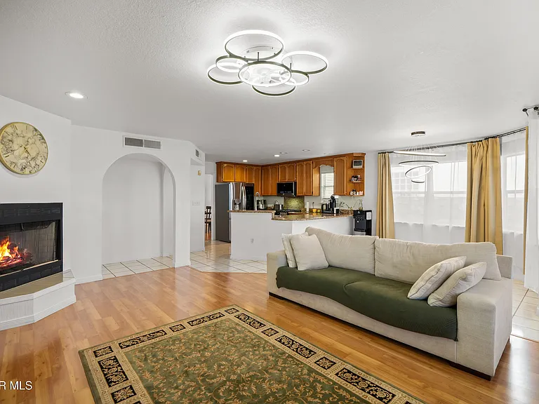 6205 La Posta Dr — Photo 13