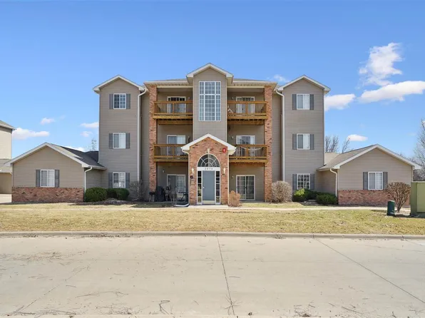 2874 Triple Crown Ln Unit 4, Iowa City, IA 52240
