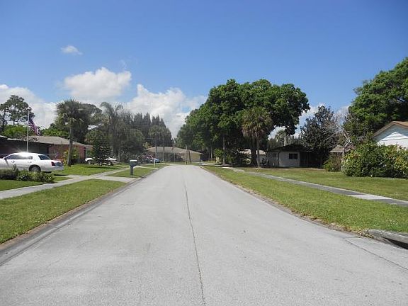 4th image of 2615 5th St