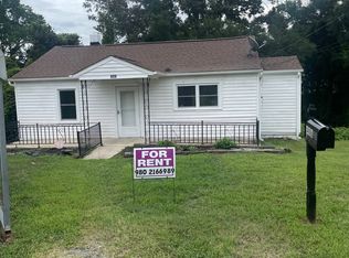 406 N Hill St, Dallas, NC 28034