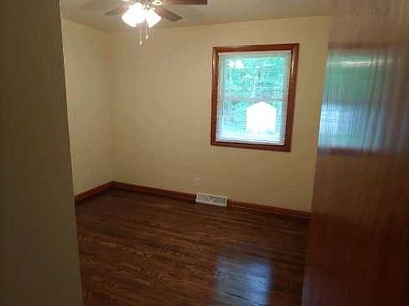 5th image of 4473 Aspen Dr
