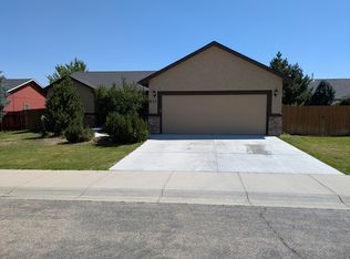 831 W Sandbox St, Kuna, ID 83634