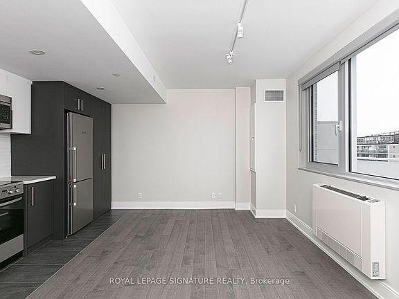 2nd image of 11 Walmer Rd #604