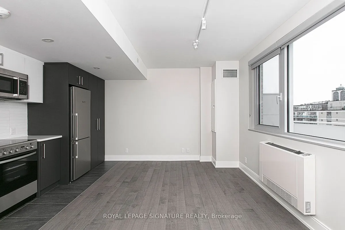 Building Photo - 11 Walmer Rd #604