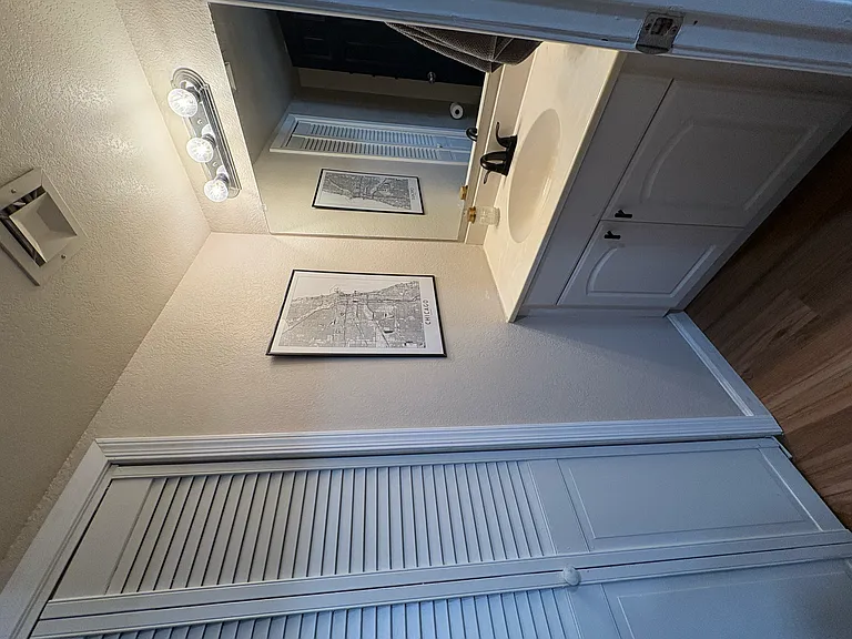N 52nd St — Photo 12
