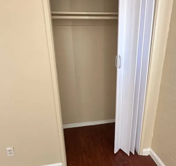 901 Elko Way — Photo 12