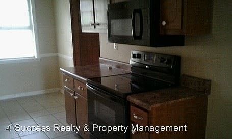 3rd image of 4053 Timberwood Dr