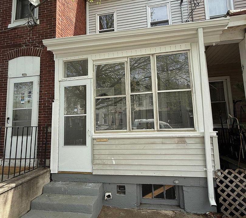 1st image of 1210 Chestnut Ave