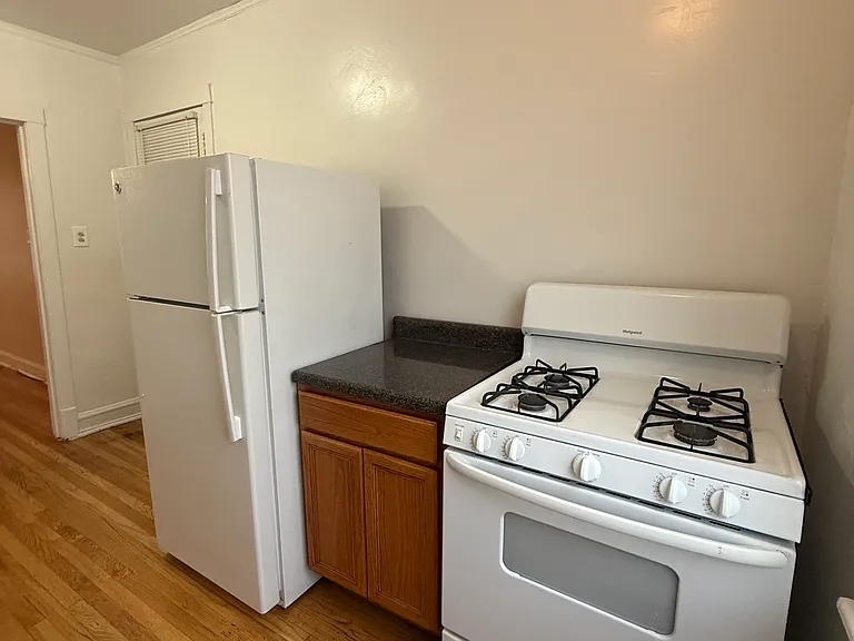 2350 W Touhy Ave #2 — Photo 3