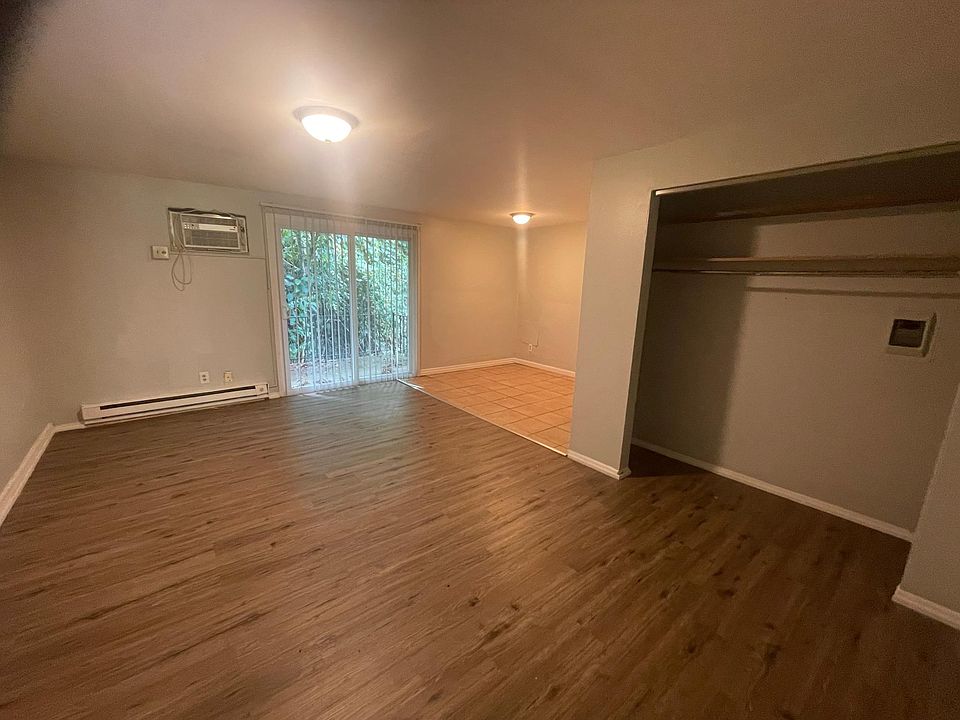1st image of 2465 Westwood Northern Blvd #10