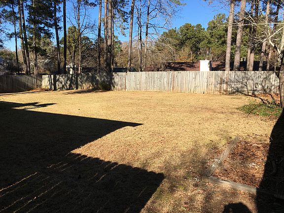 Huge Fenced Backyard