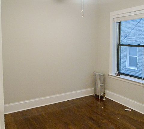 3rd image of 2211 1/2 W Foster Ave #1