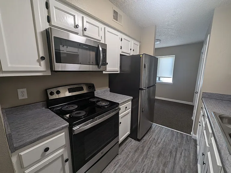 Remodeled AND Affordable Heber Springs Apartments. — Photo 5