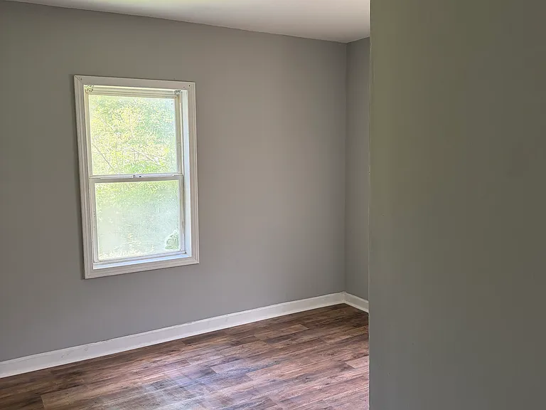 517 Vickerstaff St — Photo 4