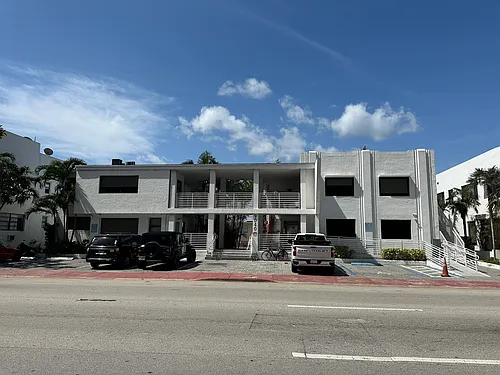 9040 Collins Ave #109 Photo 1