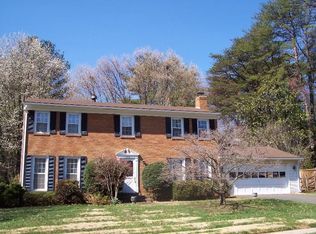 4136 Evergreen Dr, Fairfax, VA 22032