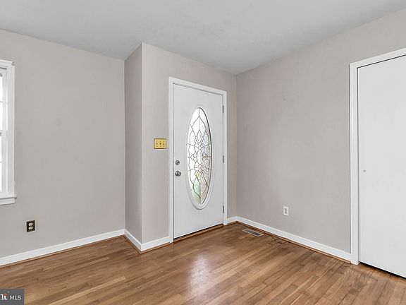 5th image of 25593 Tidewater Trl