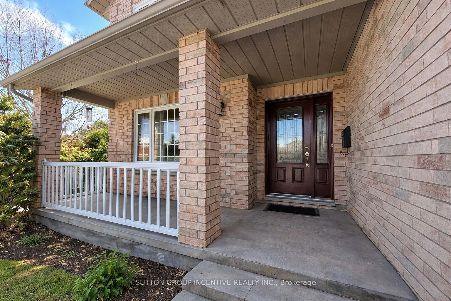 5 bed, $3,650 — Photo 2