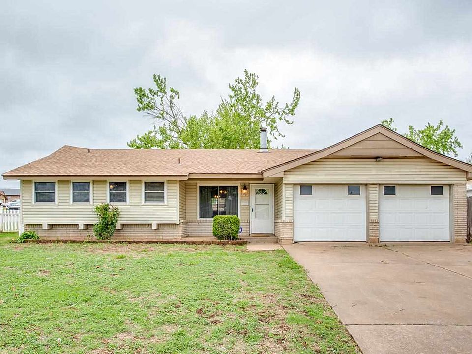 1st image of 920 Hillcrest Dr