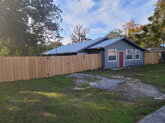 2nd image of 710 NE 28th Ave