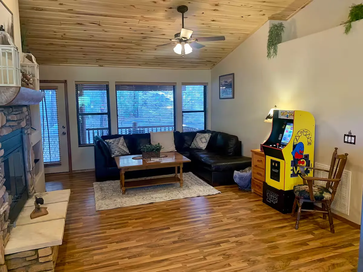 Building Photo - 4800 Tatanka Dr