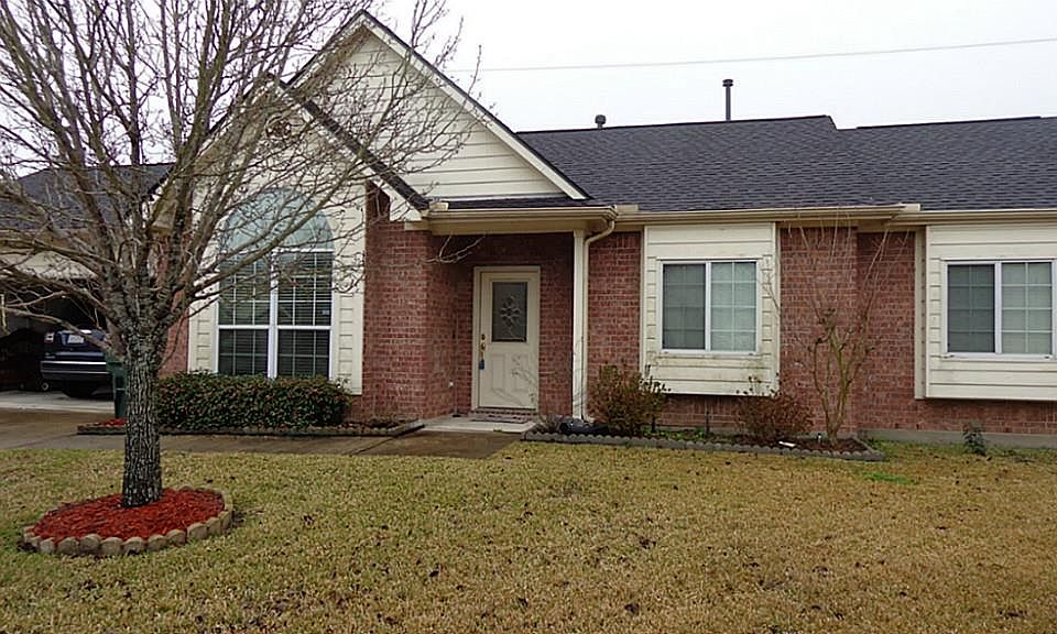 1st image of 222 Elizabeth Ln