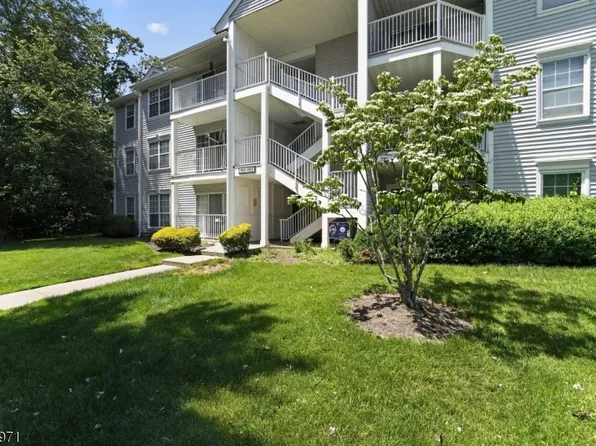 177 Rachel Ct, Franklin Twp., NJ 08823