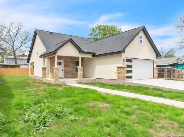 1318 Avenue D, Hondo, TX 78861