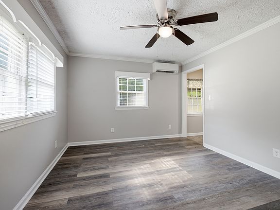 5th image of 209 Weston Rd