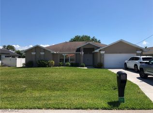 3637 SE 5th Ct, Cape Coral, FL 33904