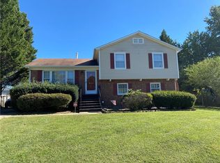 3504 Stonehurst Pl, High Point, NC 27265