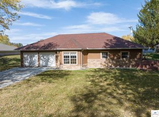 1209 McVey Rd, Sedalia, MO 65301