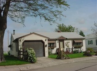1607 N Jackson St, Lexington, NE 68850