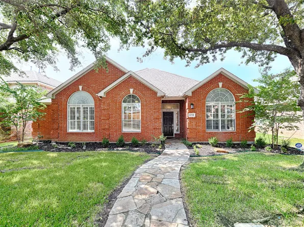 9718 Wolf Creek Dr, Irving, TX 75063