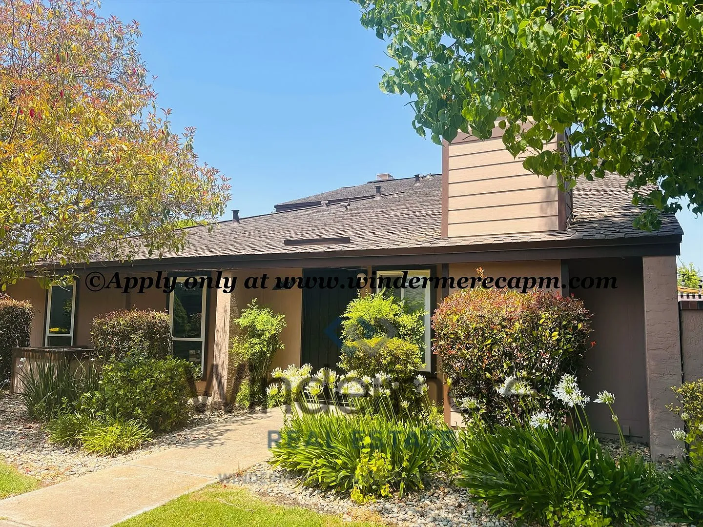 Charming 3-Bedroom Home in Prime West Sac Location! — Photo 3
