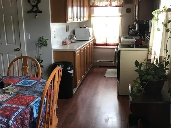 5 Ballouville Rd, Killingly, CT 06241